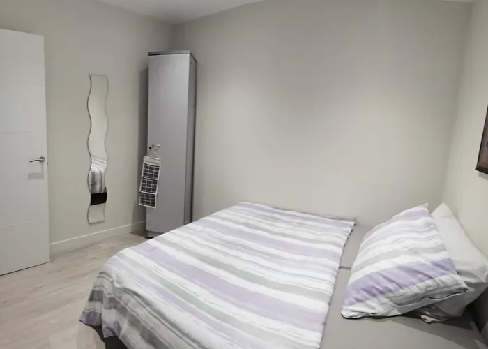 Barcelona, Apartamento De 2 Habitaciones.