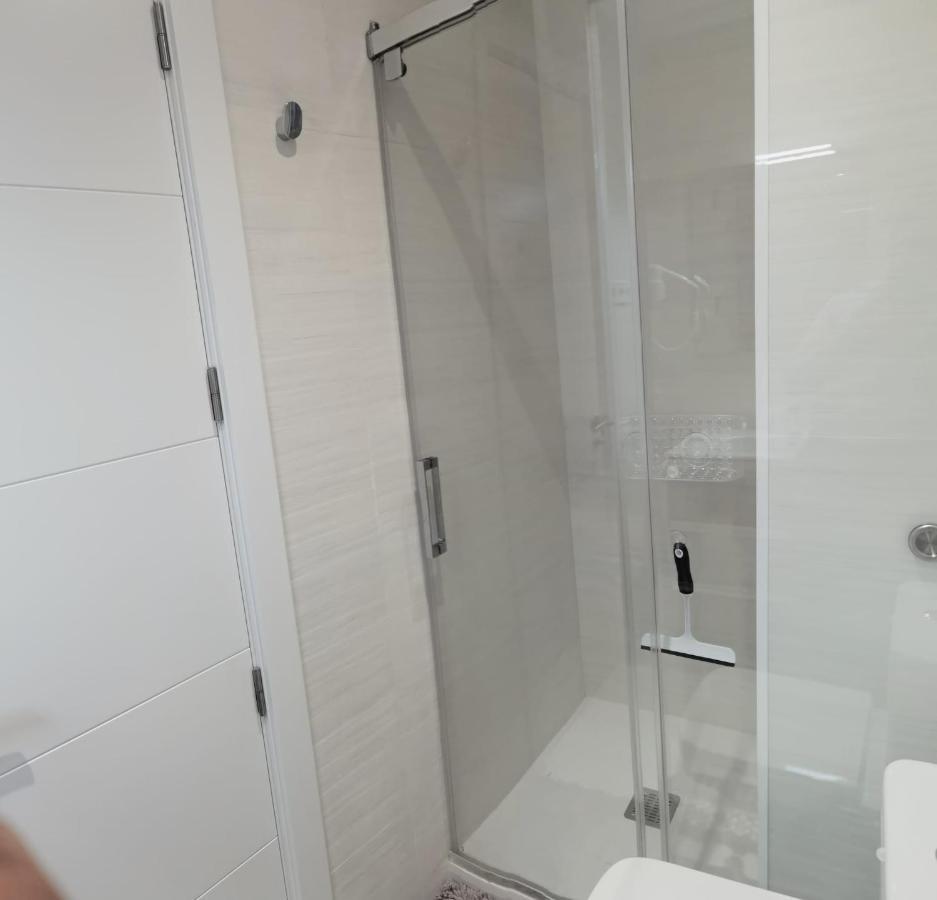 Barcelona, De 2 Habitaciones. Apartment L'Hospitalet de Llobregat